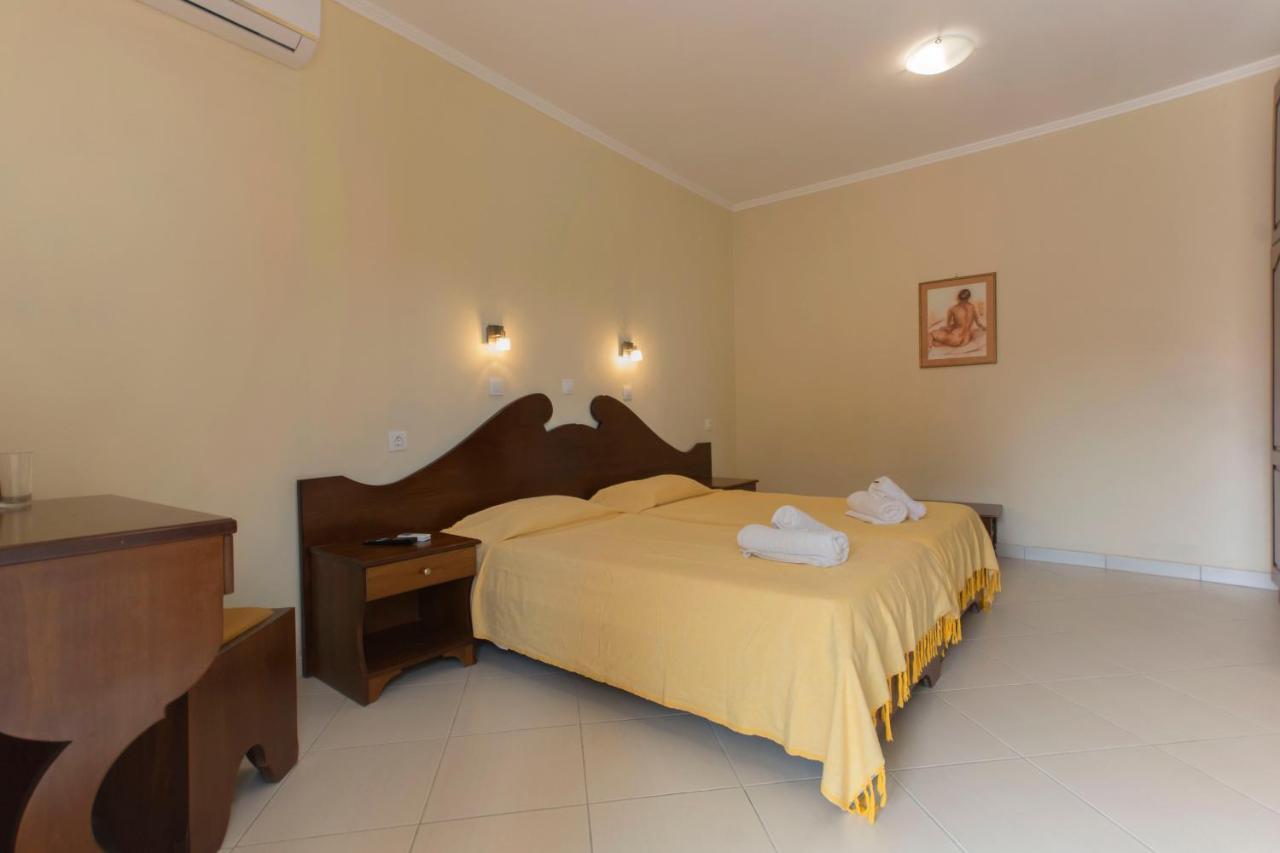 Fouxia Apartments And Studios Perama  Bagian luar foto