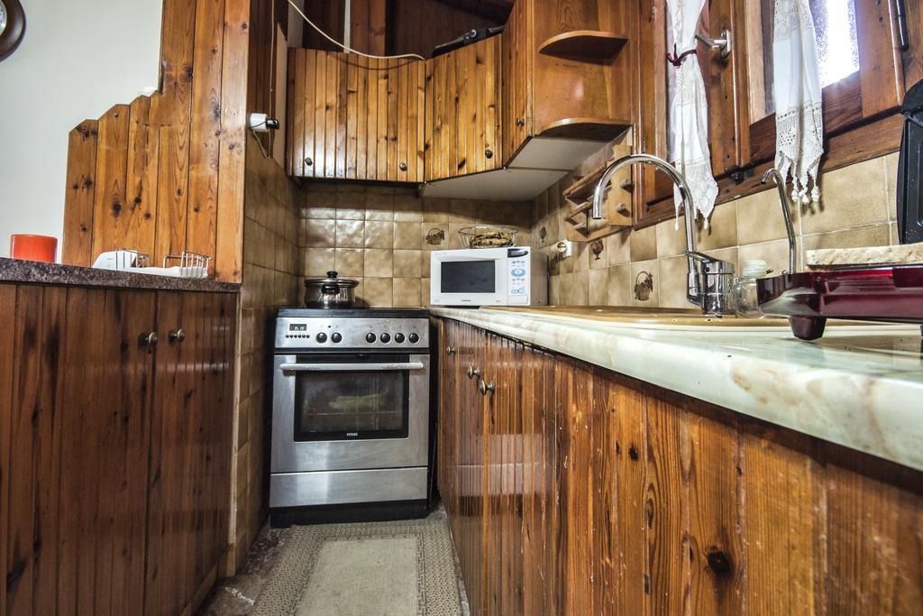 Fouxia Apartments And Studios Perama  Bagian luar foto