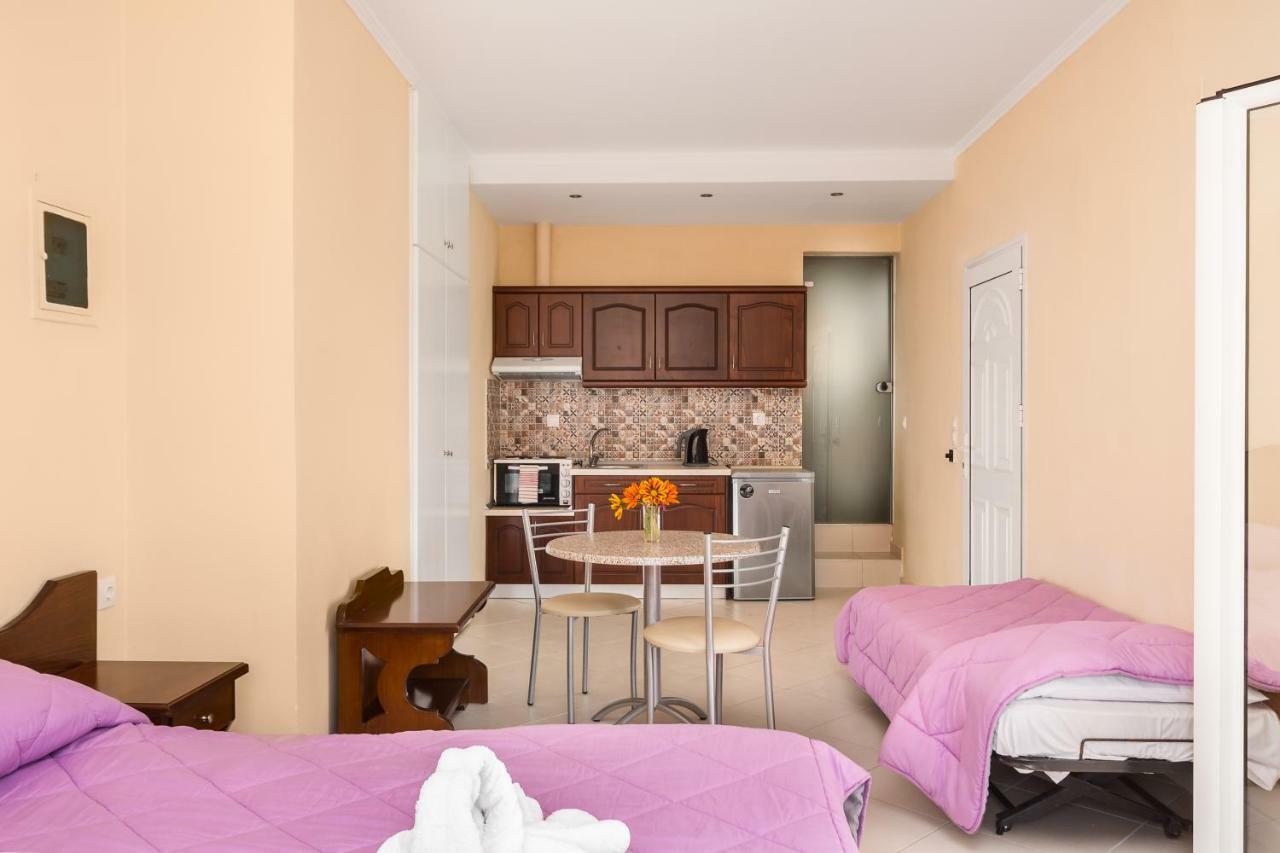 Fouxia Apartments And Studios Perama  Bagian luar foto